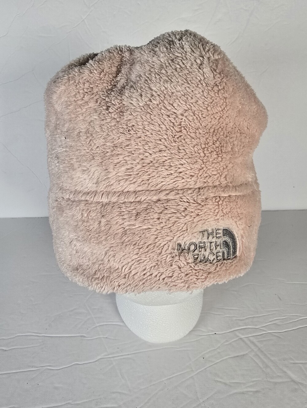 The North Face Girls Plush Fleece Beanie in Light Pink
